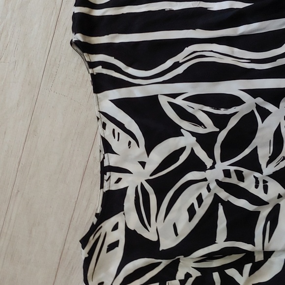 Cache Bold Black & White Silk Top - Picture 4 of 9